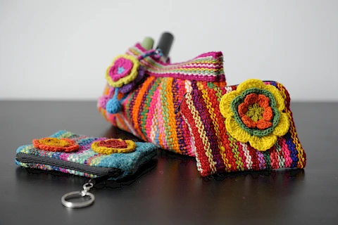 Taschen und Börsen, gewebt